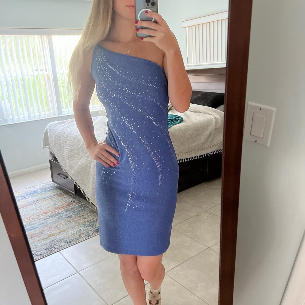 Elegant Blue One-Shoulder Dress